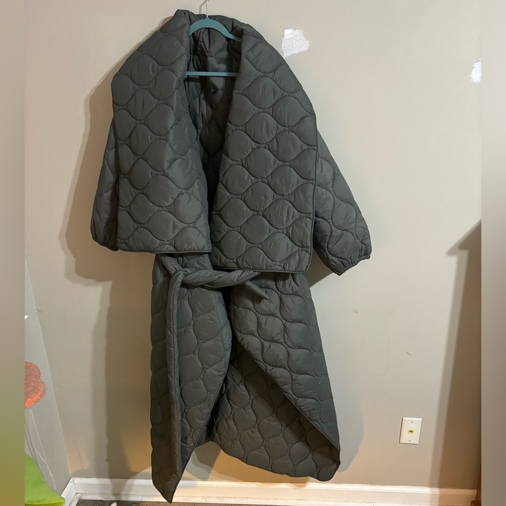 SKIMS Quilted Long Robe in Dark Gray